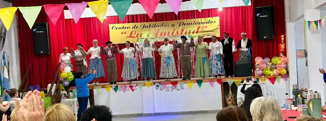 El Centro de Jubilados “La Amistad” de Mar del Tuyú celebró sus 35 años con la comunidad