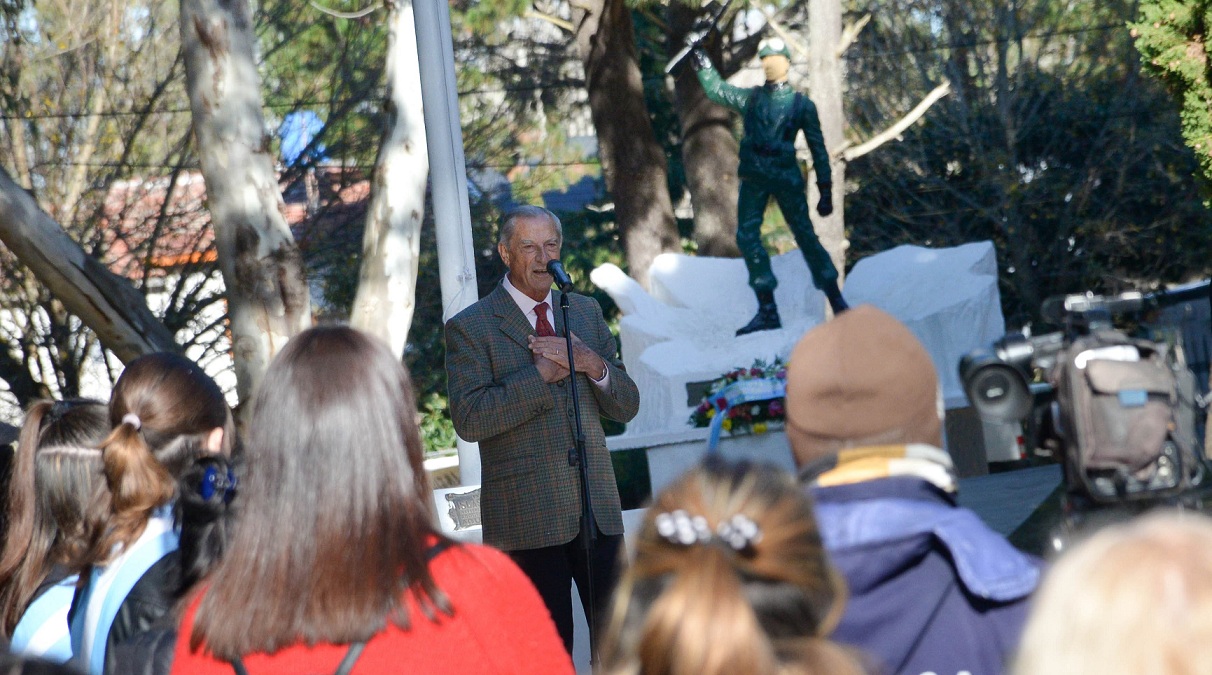El Día de la Afirmación de los Derechos Argentinos sobre Malvinas se conmemoró en La Costa