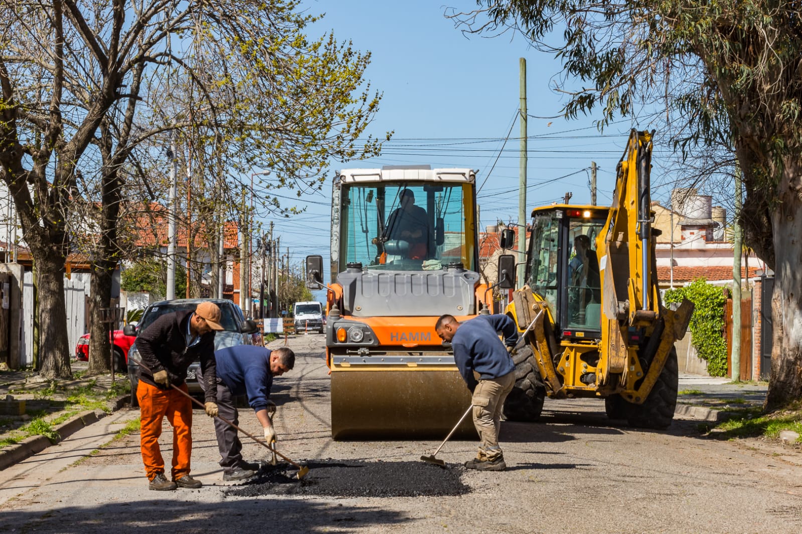 El Plan Municipal de Bacheo ya alcanzó más de 50 cuadras en Santa Teresita y Mar de Ajó