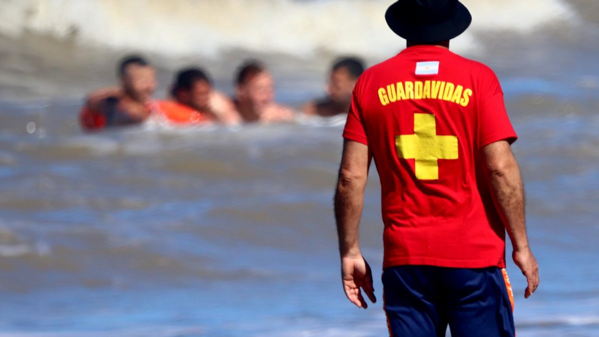 Este viernes comienza el Operativo de Seguridad en la Playa a lo largo de todo el Partido de La Costa