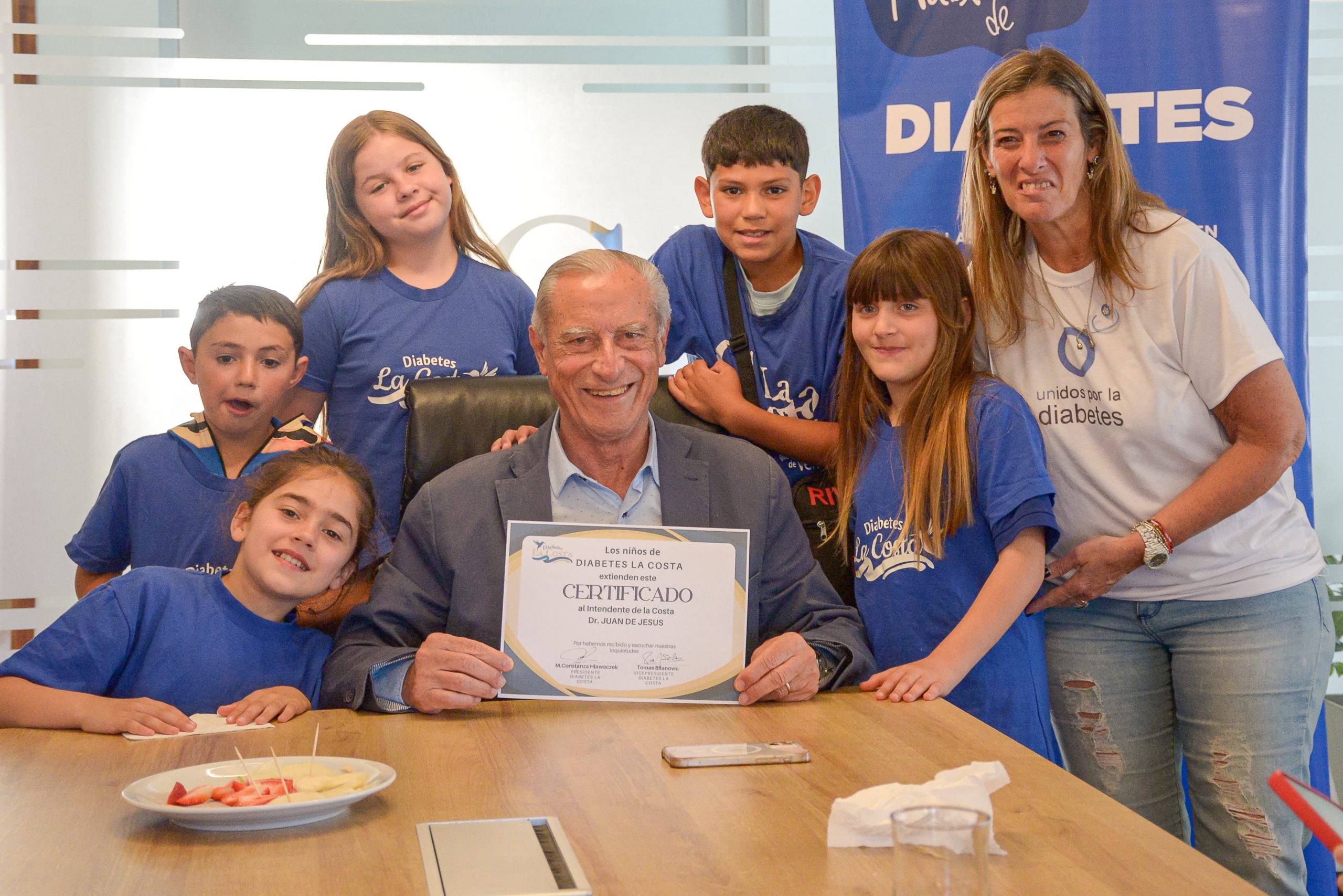 Día Mundial de la Diabetes: el intendente Juan de Jesús compartió un desayuno con integrantes de Diabetes La Costa