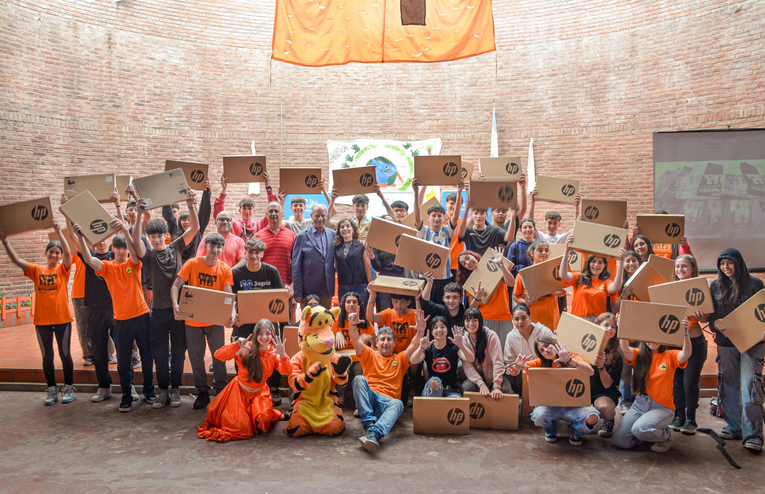 La Municipalidad de La Costa reconoció a participantes de las Olimpiadas Escolares