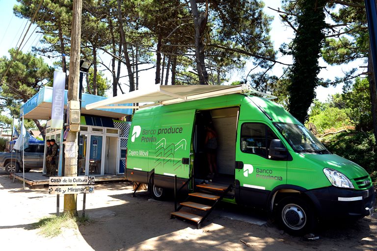 El Banco Provincia instaló cuatro cajeros automáticos móviles en el Partido de La Costa