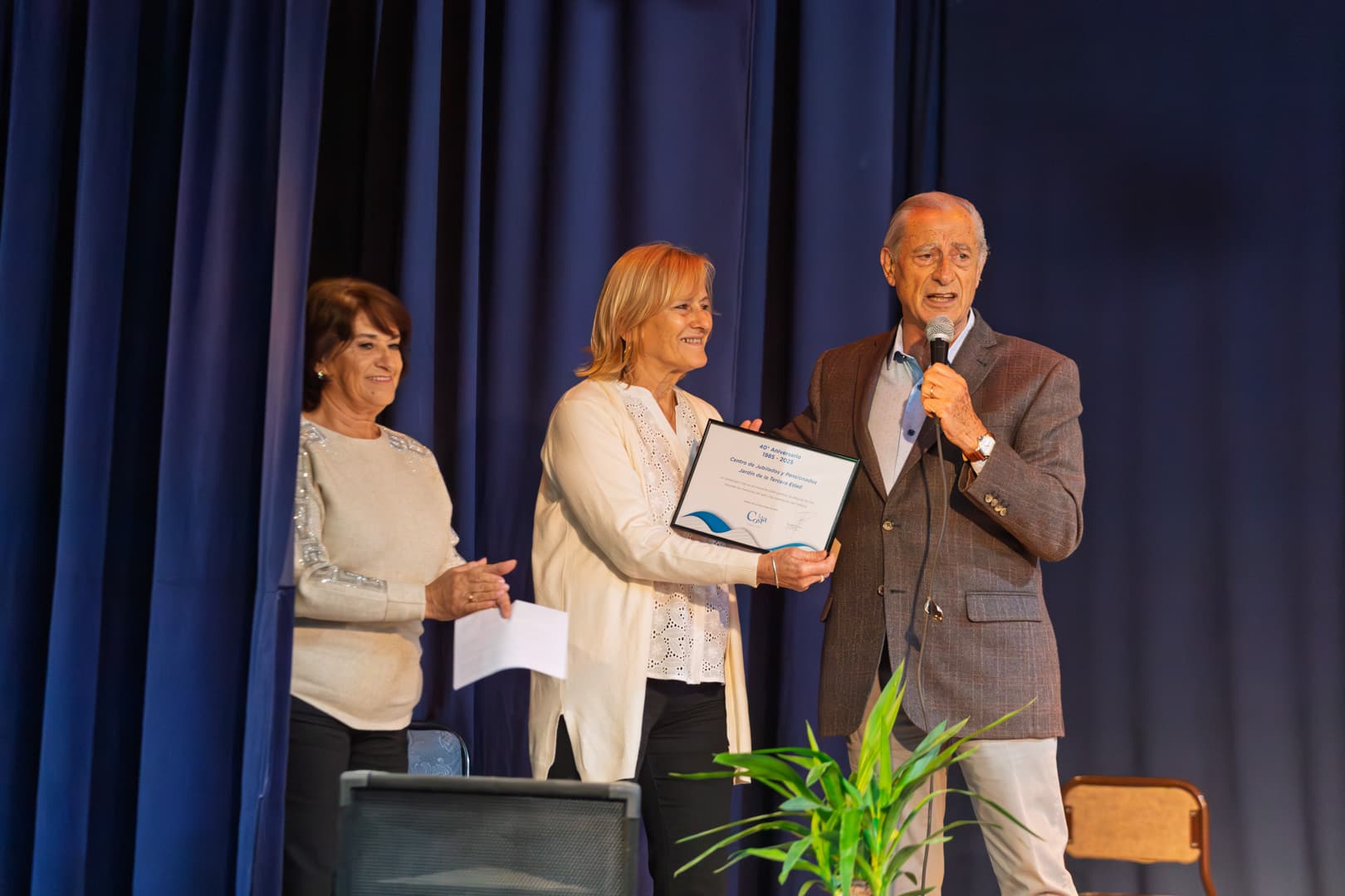 El Centro de Jubilados Jardín de la Tercera Edad de Santa Teresita celebró su 40º aniversario
