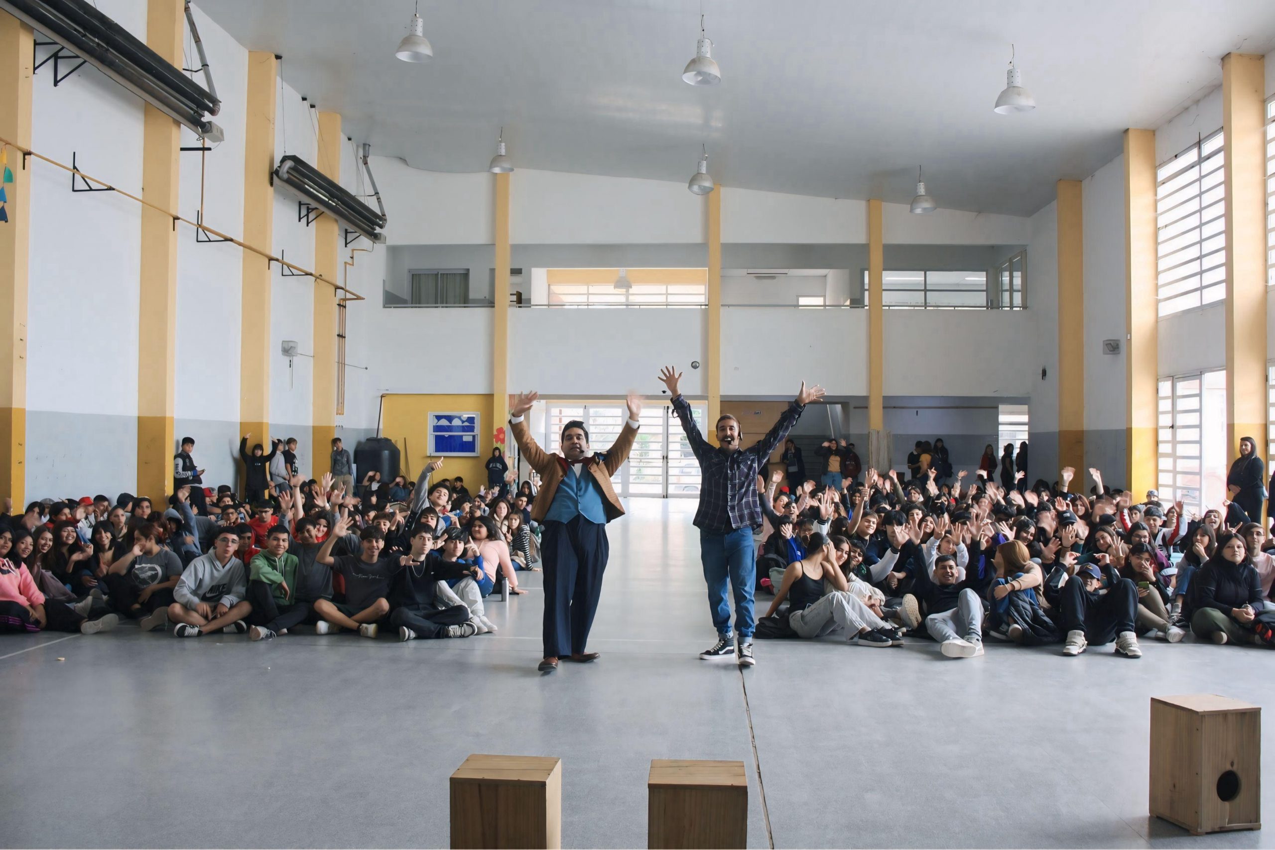 Gonzo llega a las Escuelas Secundarias con magia y humor en el ciclo “Pasen y Vean” Gonzo llega a las Escuelas Secundarias con magia y humor en el ciclo “Pasen y Vean”