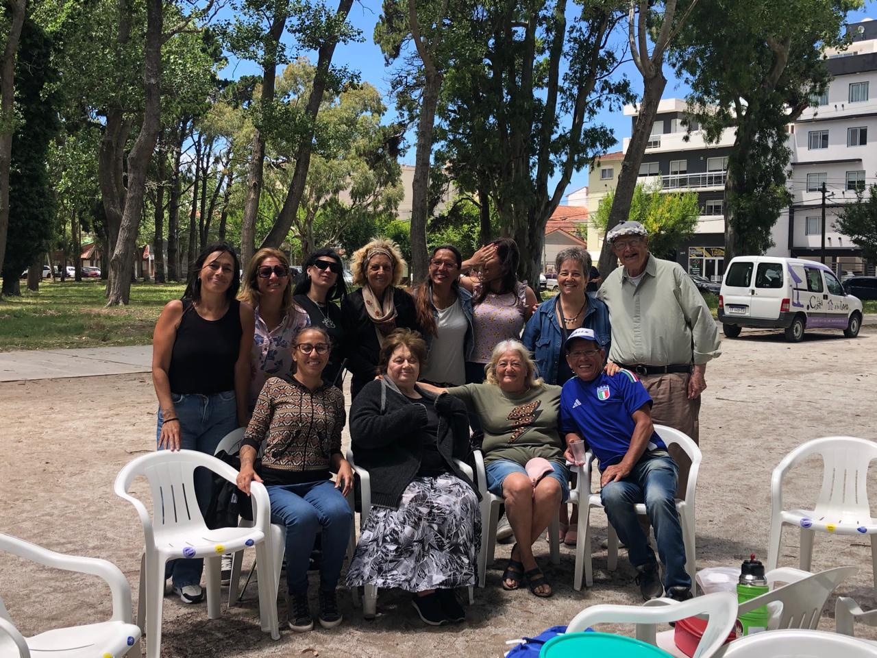 Talleres culturales y expresivos para personas adultas mayores Talleres culturales y expresivos para personas adultas mayores
