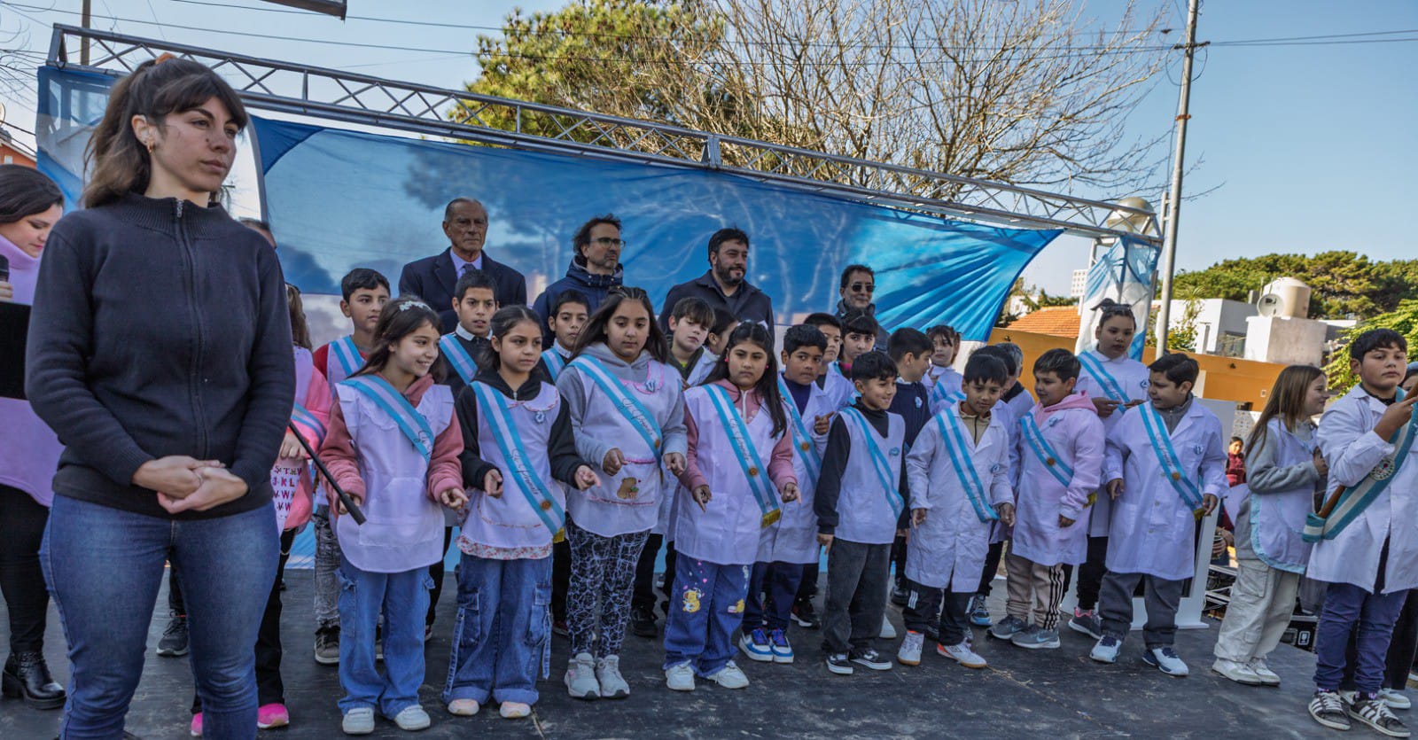 20 de Junio: 240 niñas y niños prometieron Lealtad a la Bandera