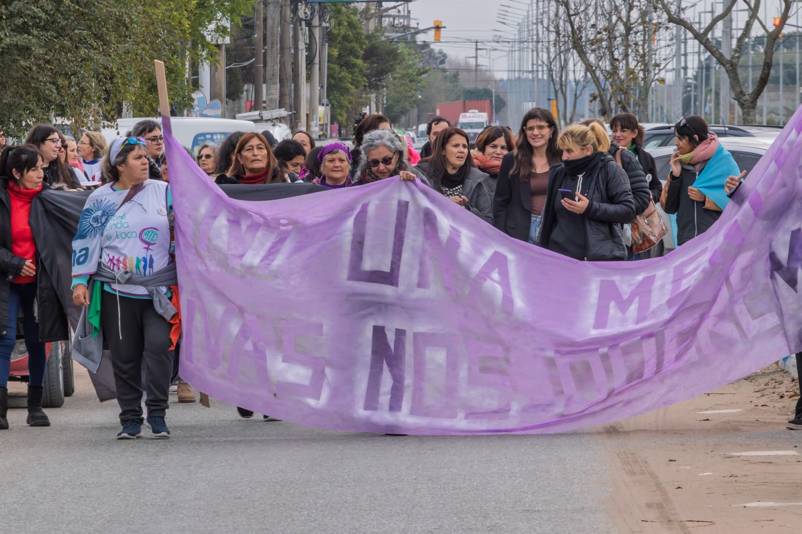 Con masiva concurrencia, el “Ni una Menos” recorrió las calles de Mar de Ajó