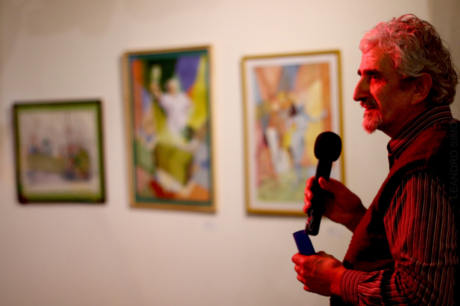 Se inauguró la muestra «Huellas de un caudal» en Santa Teresita