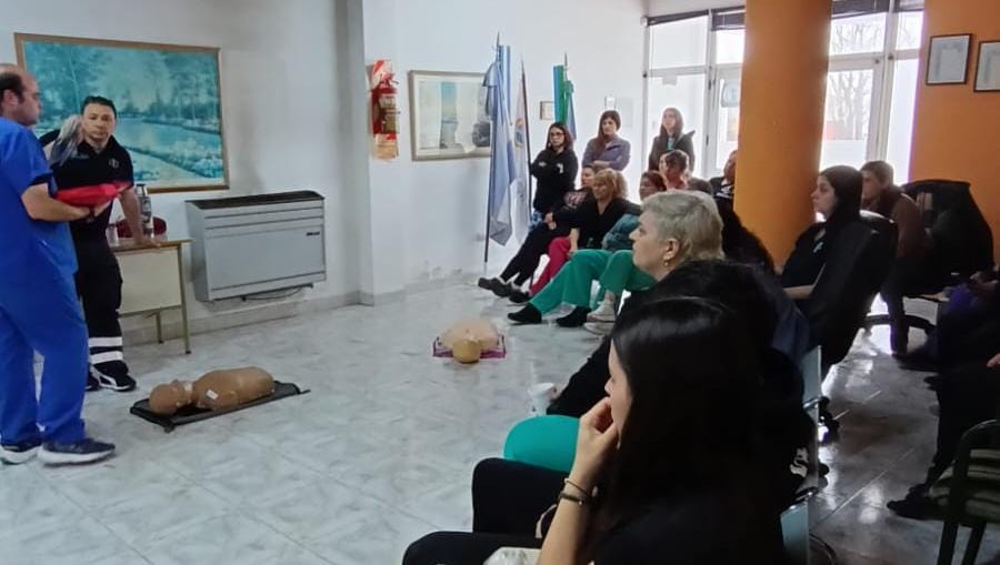 Capacitación en Reanimación Cardiopulmonar en el Hospital de Mar de Ajó