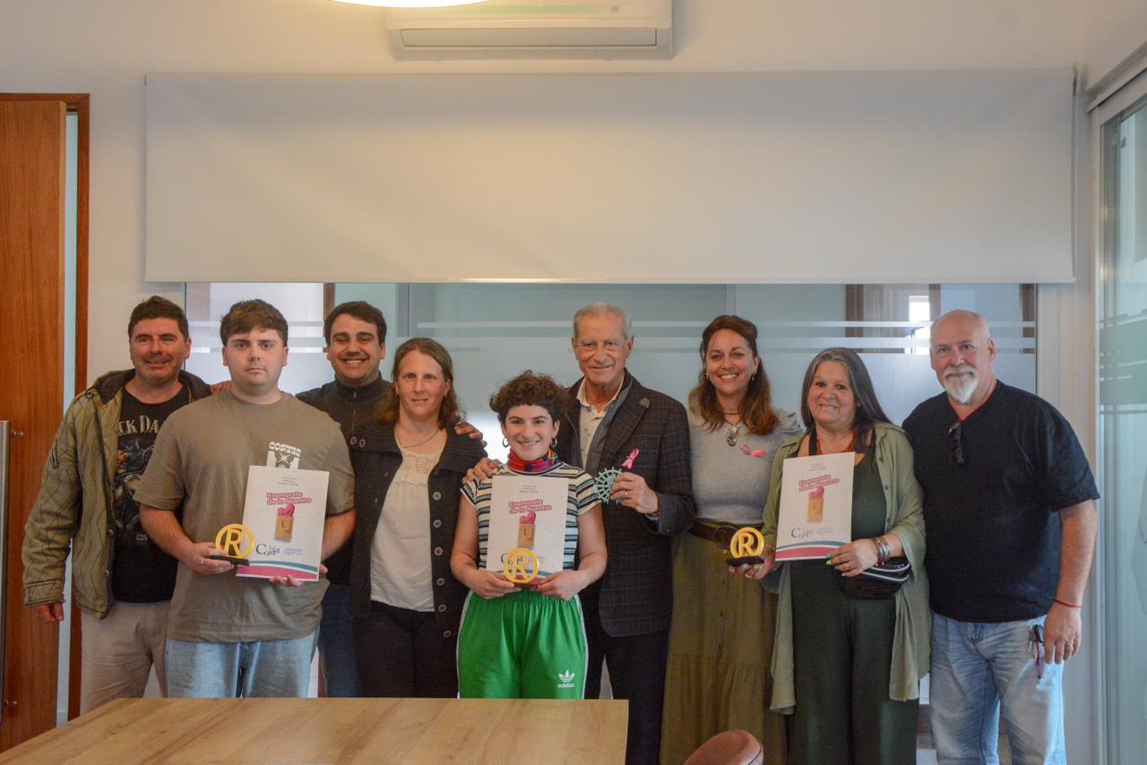 Productores locales recibieron los registros oficiales de sus marcas