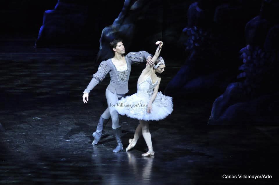 Con la dirección de Iñaki Urlezaga, desembarca en La Costa «Noche de clásicos y de películas» Con la dirección de Iñaki Urlezaga, desembarca en La Costa «Noche de clásicos y de películas»