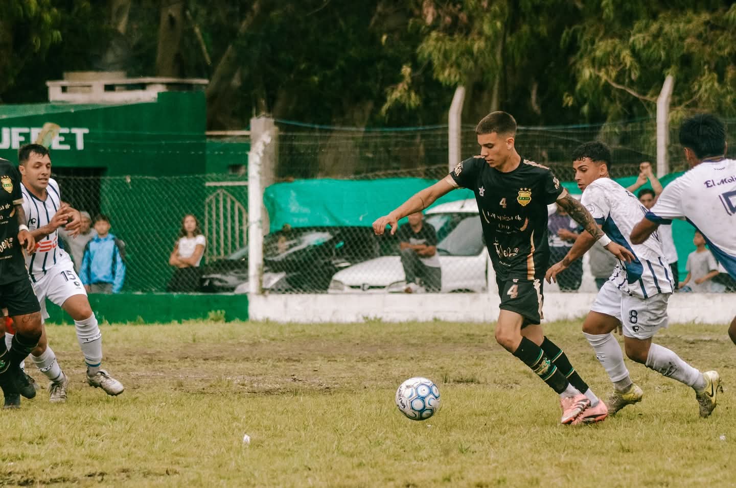 Se jugó la tercera fecha de la Liga de Fútbol de La Costa y hay dos punteros Se jugó la tercera fecha de la Liga de Fútbol de La Costa y hay dos punteros