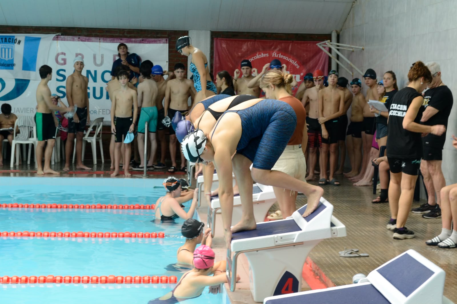 La natación costera sigue creciendo: 28 medallas en Necochea y un destacado desempeño en el Parque Olímpico de CABA