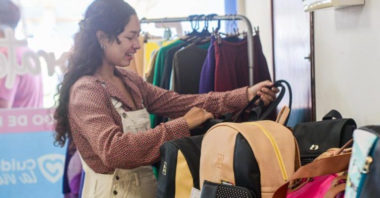 El Mercado de Productos Costeros invita a descubrir los sabores y la producción local durante todo el año
