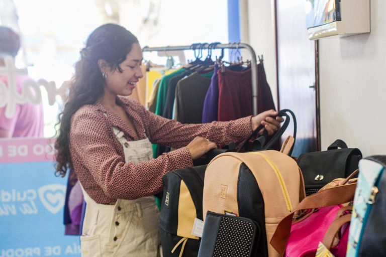 El Mercado de Productos Costeros invita a descubrir los sabores y la producción local durante todo el año