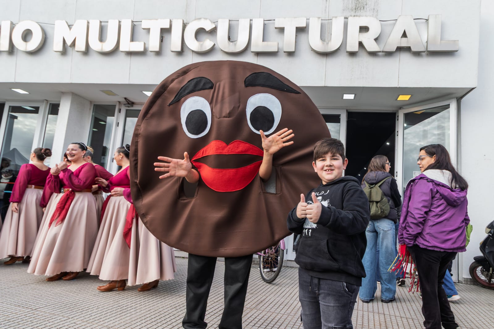 Más de 15.000 personas asistieron a la 12ª Fiesta Provincial del Alfajor Costero